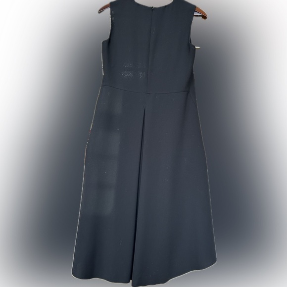 Beautifully designed black Vince dress - Picture 2 of 6